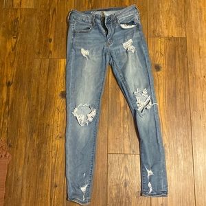 American eagle high rise womens stretch skinny jeans. Size 4 shorts